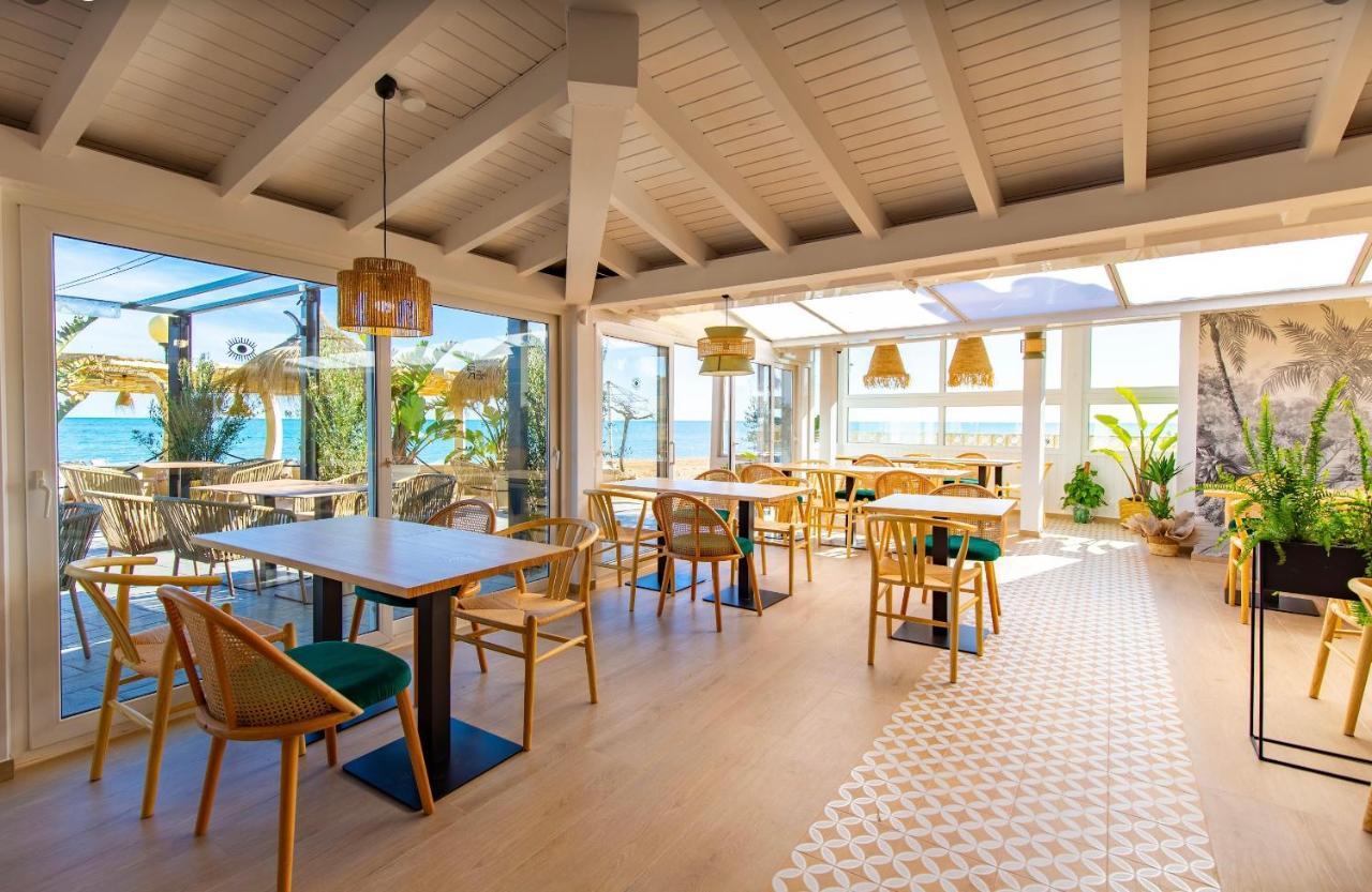 1ªlinea-50m De Playa-210m2 Utiles-bbq Privada-vistas Al Mar-3 Terrazas Denia